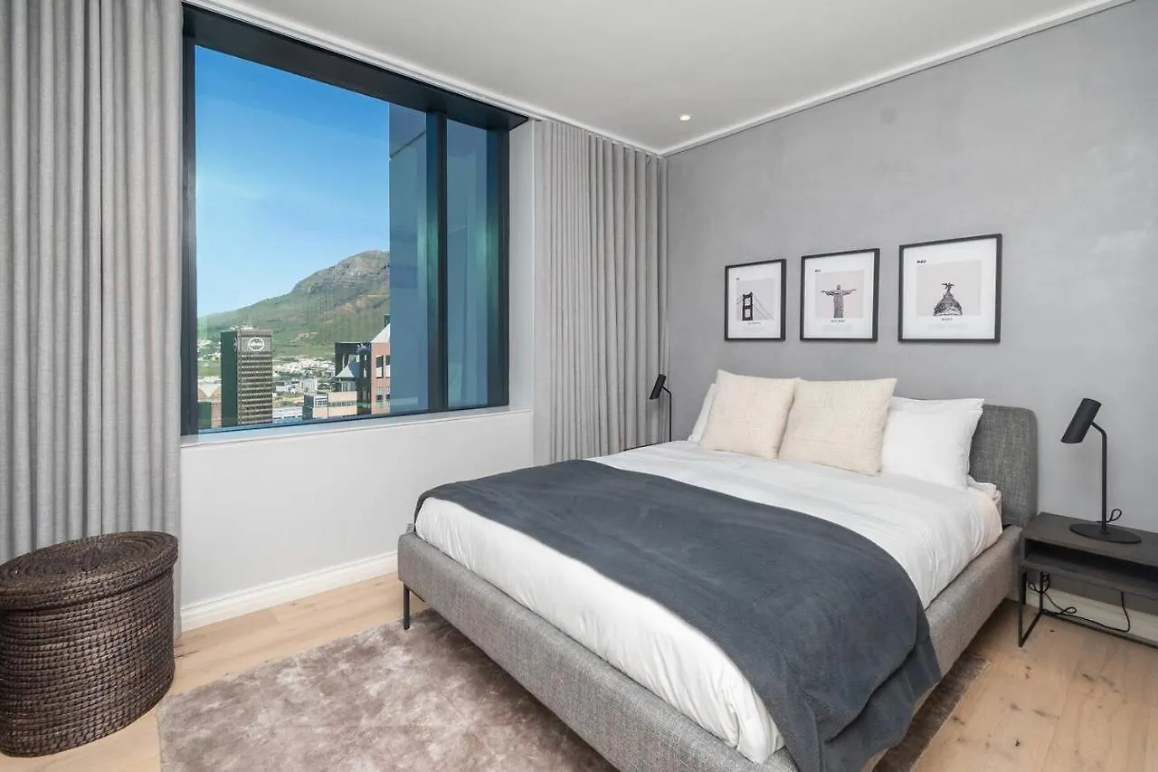 Elevated Elegance - Cape Town Apartment 0*,